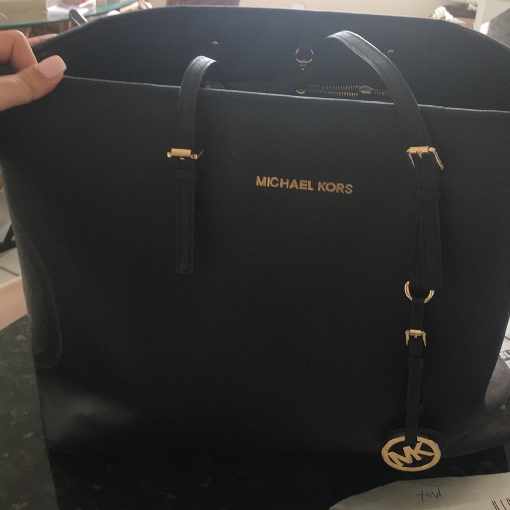 Black Michael Kors bag